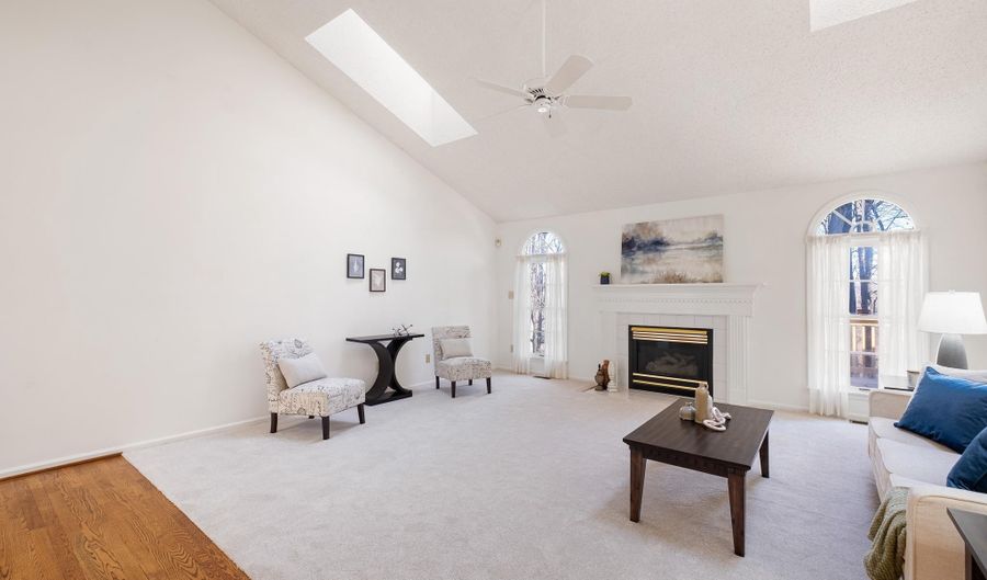 22 EYNON Ct, Hockessin, DE 19707 - 2 Beds, 2 Bath