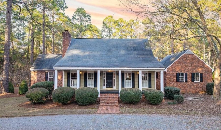 5809 Old Dawson Rd, Albany, GA 31721 - 3 Beds, 4 Bath