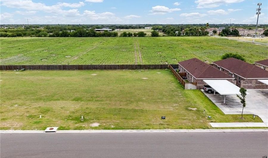 812 W Sunset Valley St, Alton, TX 78573 - 0 Beds, 0 Bath