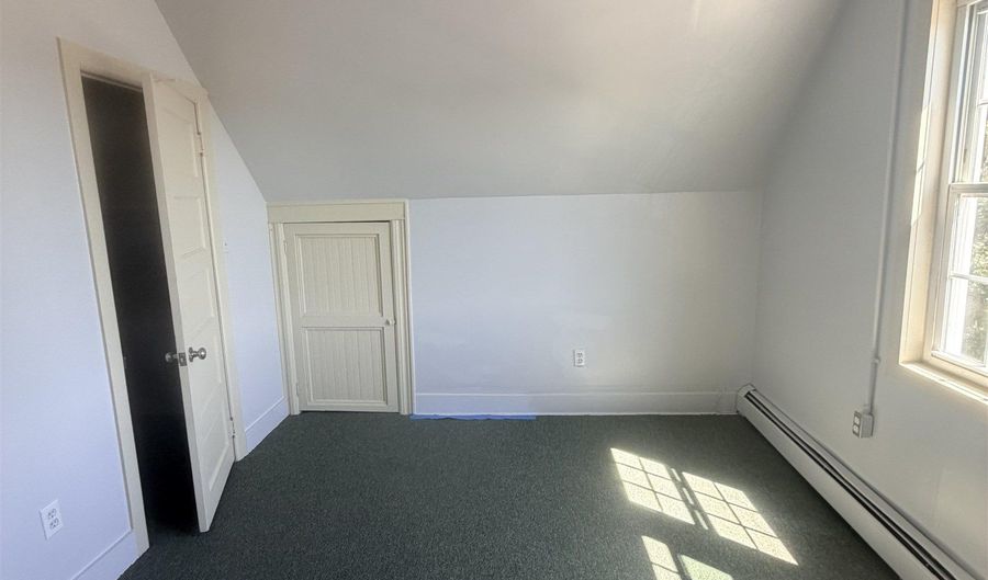 133 W 30TH St 3, Bayonne, NJ 07002 - 2 Beds, 1 Bath