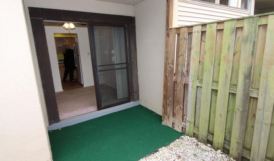 8600- A VILLAGE SQUARE Dr A, Alexandria, VA 22309 - 1 Beds, 1 Bath