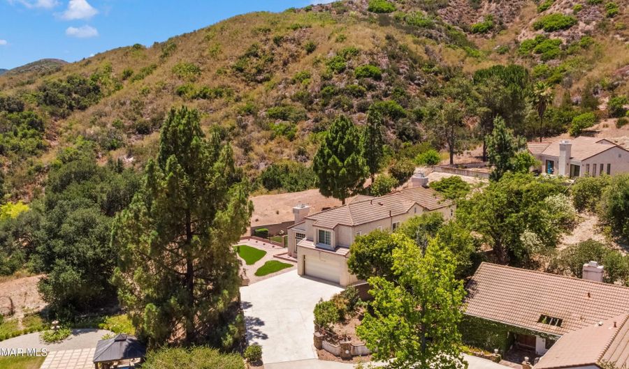 27540 Freetown Ln, Agoura Hills, CA 91301 - 5 Beds, 4 Bath