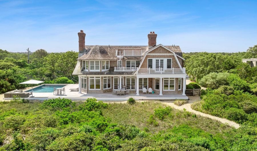 335 Cranberry Hole Rd, Amagansett, NY 11930 - 4 Beds, 5 Bath
