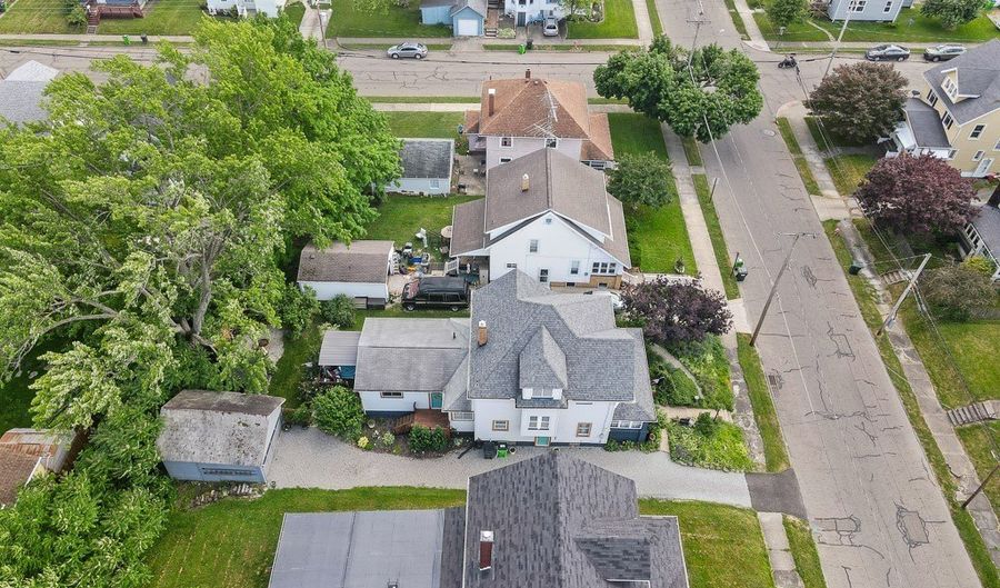 2126 S Arch Ave, Alliance, OH 44601 - 4 Beds, 2 Bath