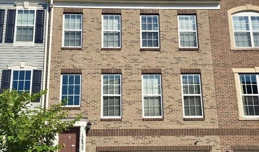 12823 RUSTIC ROCK Ln, Beltsville, MD 20705 - 3 Beds, 4 Bath