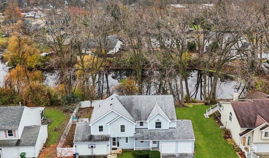 468 Joren Trl, Antioch, IL 60002 - 2 Beds, 3 Bath