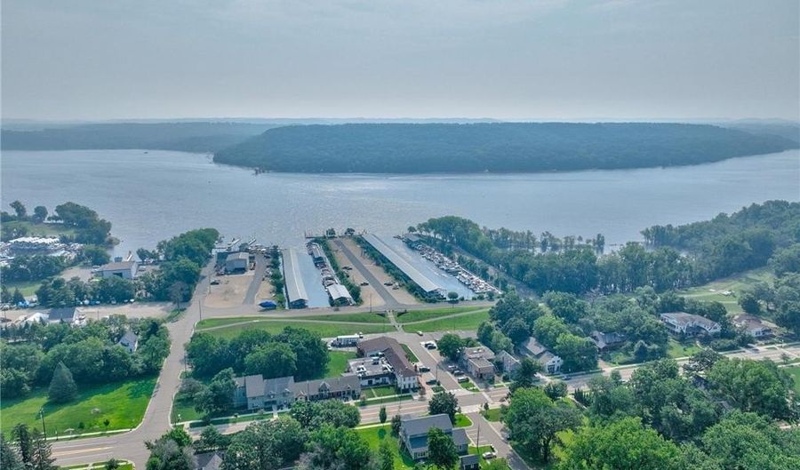 3250 Pennington Ave S, Afton, MN 55001 - 4 Beds, 2 Bath