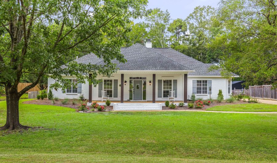 145 Bridlewood Dr, Brandon, MS 39047 - 5 Beds, 3 Bath