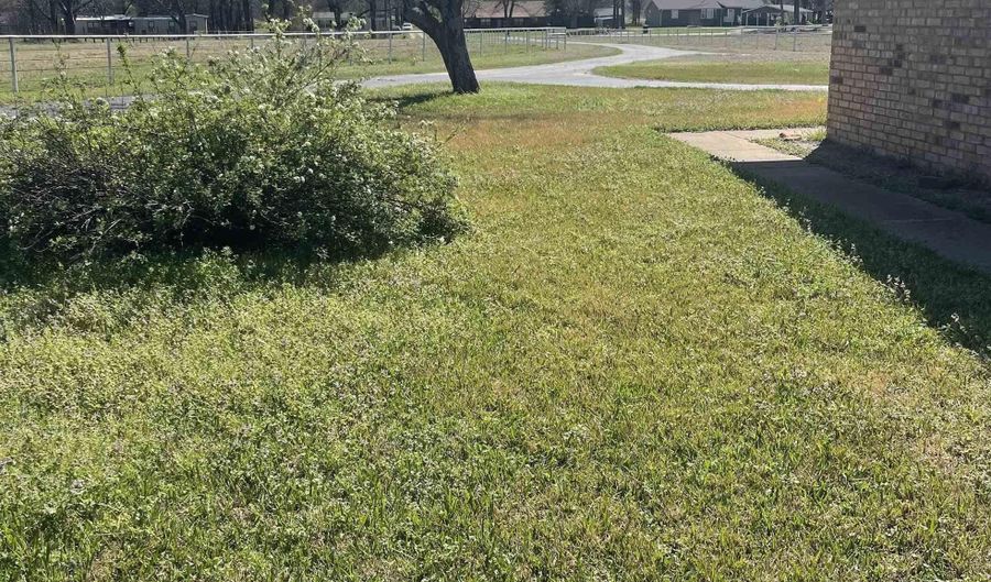 1624 CR 1560, Alba, TX 75410 - 5 Beds, 2 Bath