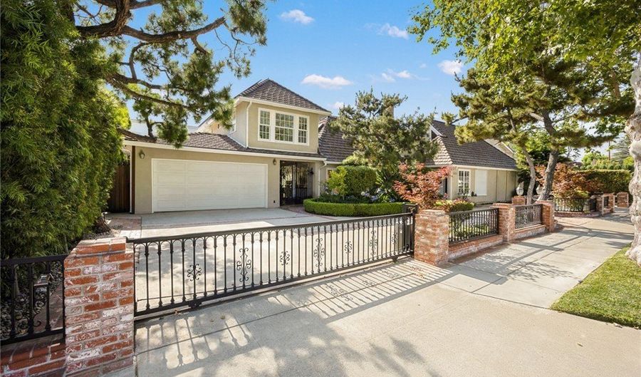 1321 Holly Ave, Arcadia, CA 91007 - 5 Beds, 7 Bath