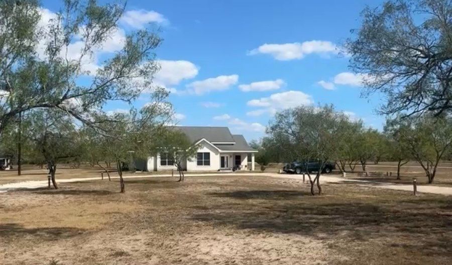 570 County Road 137, Alice, TX 78332 - 3 Beds, 2 Bath