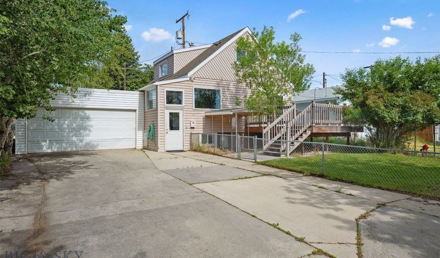 510 Birch St, Anaconda, MT 59711 - 5 Beds, 3 Bath