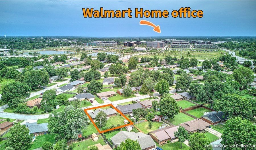 1708 Lawrence St, Bentonville, AR 72712 - 3 Beds, 2 Bath