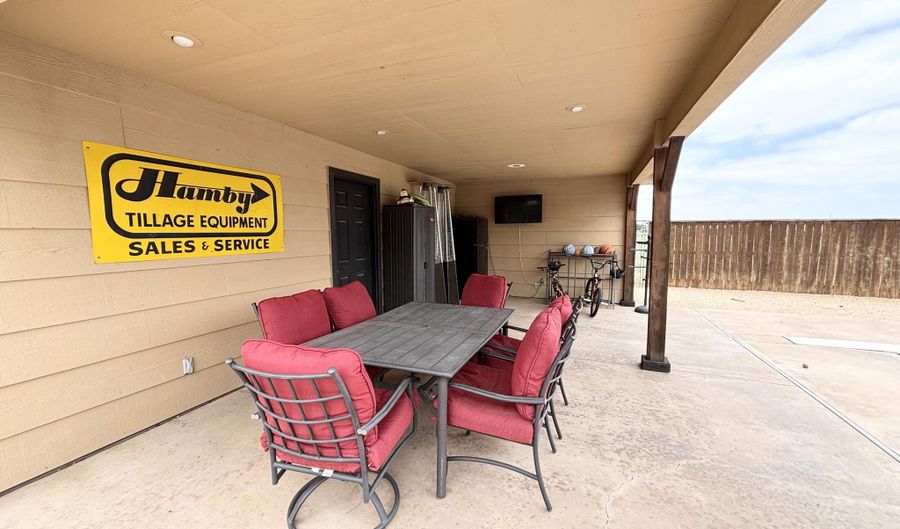 201 Avenue N, Abernathy, TX 79311 - 5 Beds, 4 Bath
