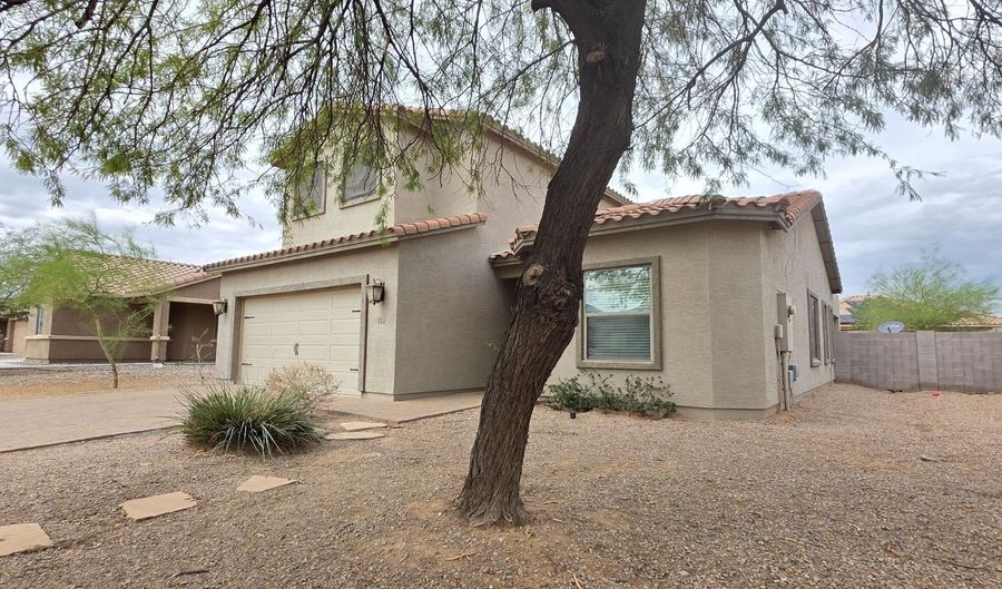 518 W BLACK HAWK Pl, Casa Grande, AZ 85122 - 4 Beds, 4 Bath