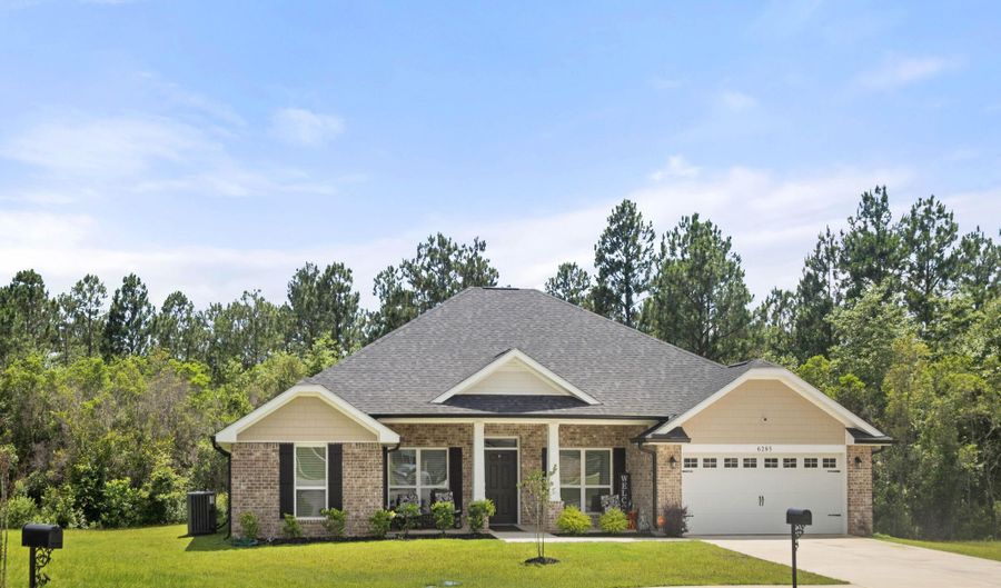 6285 Emerald Lk Dr, Biloxi, MS 39532 - 4 Beds, 2 Bath