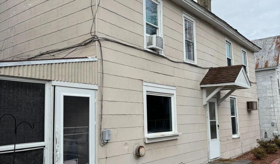 27 W DAVID St, Frederica, DE 19946 - 4 Beds, 2 Bath