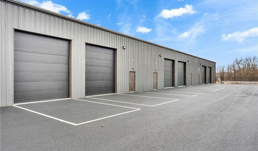 2360 Plainfield Pike 7, Cranston, RI 02921 - 0 Beds, 0 Bath