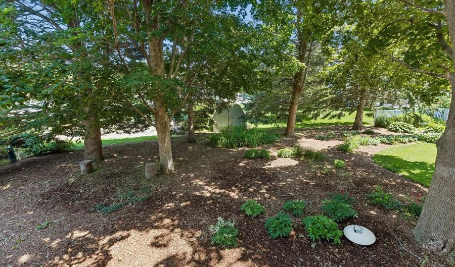 1520 Elkhorn Dr, Arlington, NE 68002 - 3 Beds, 3 Bath