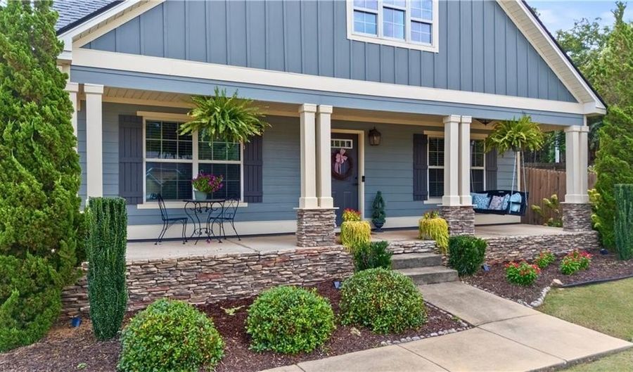 810 COTSWOLD Way, Auburn, AL 36832 - 3 Beds, 2 Bath