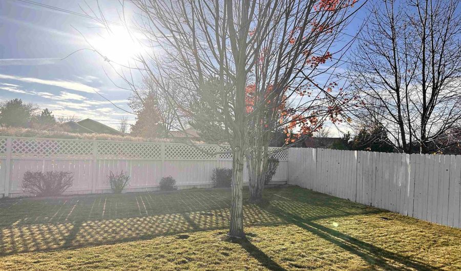 5639 S Snapdragon Pl, Boise, ID 83716 - 3 Beds, 2 Bath