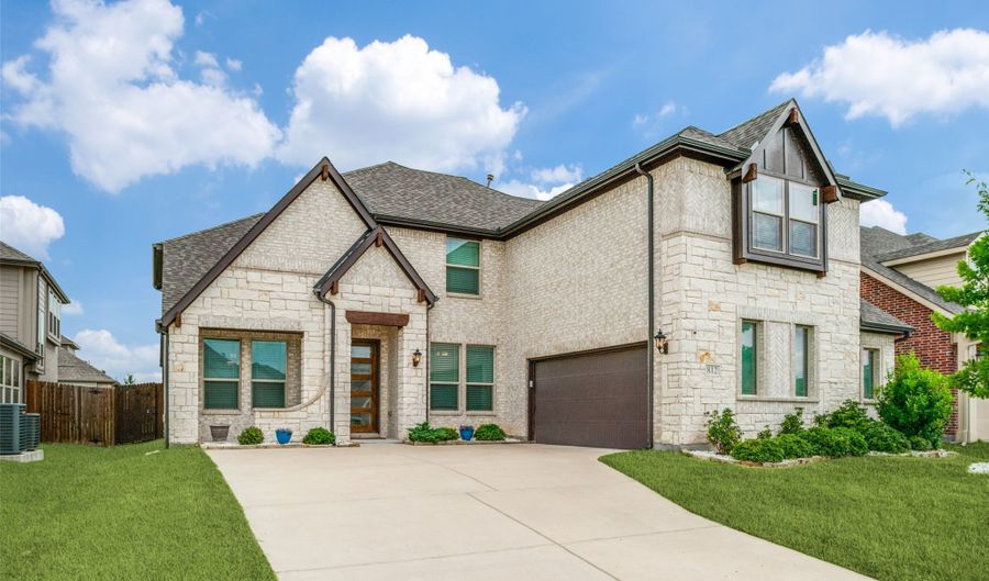 812 Woodview Ct, Anna, TX 75409 - 4 Beds, 4 Bath