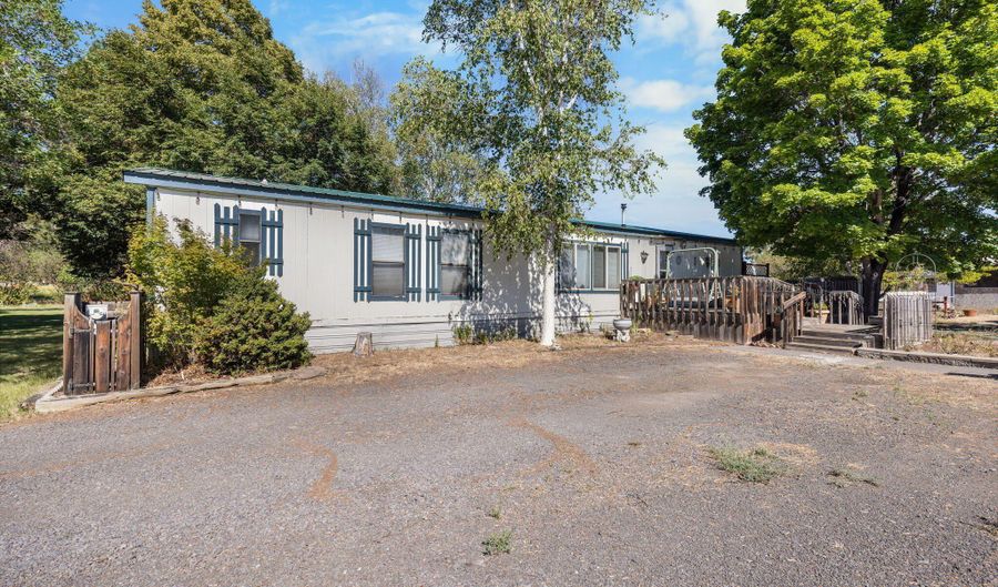 21010 Yeoman Rd, Bend, OR 97701 - 3 Beds, 2 Bath