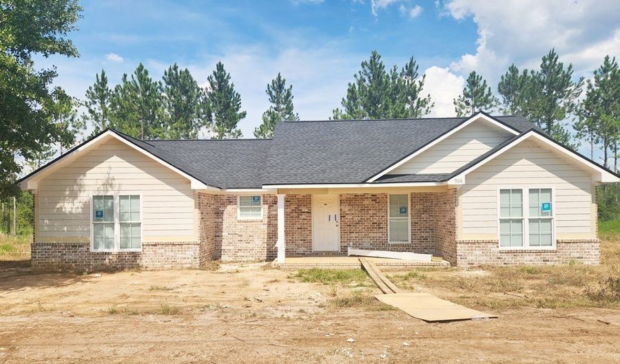 906 Lockett Station Rd, Albany, GA 31721 - 3 Beds, 2 Bath