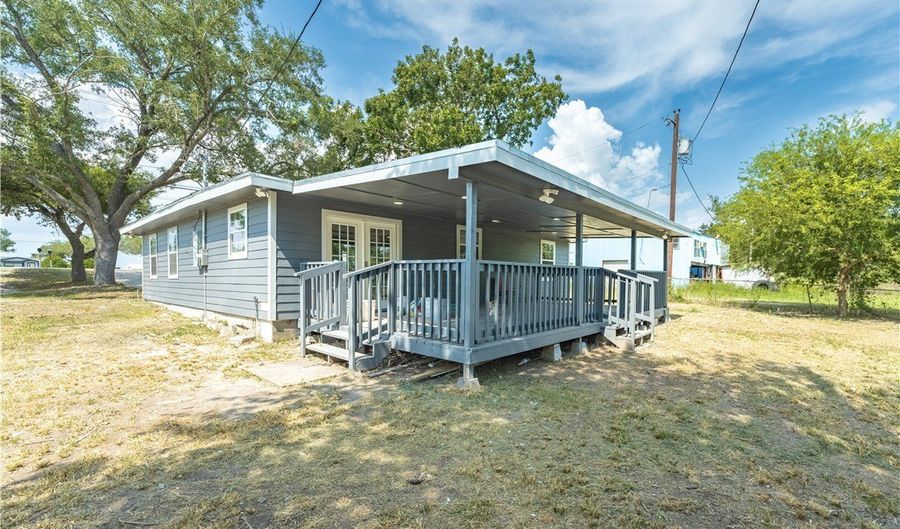 2261 W. Front, Alice, TX 78332 - 3 Beds, 1 Bath