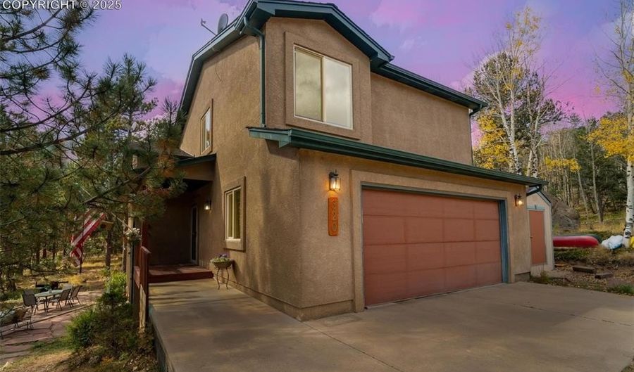 320 Hilton Rd, Manitou Springs, CO 80829 - 3 Beds, 4 Bath