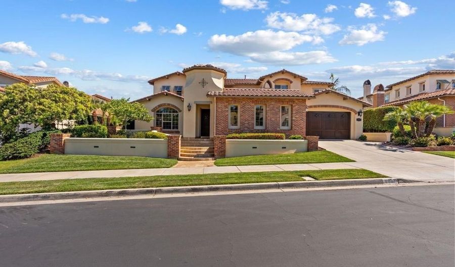 6937 CORTE LANGOSTA, Carlsbad, CA 92009 - 5 Beds, 6 Bath