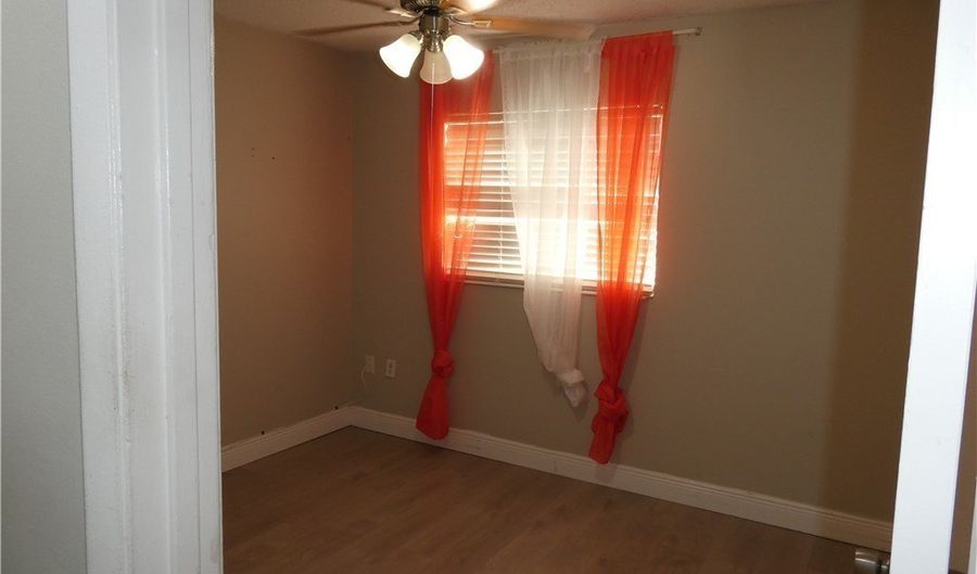 2912 Dudley Dr, Bartow, FL 33830 - 3 Beds, 1 Bath