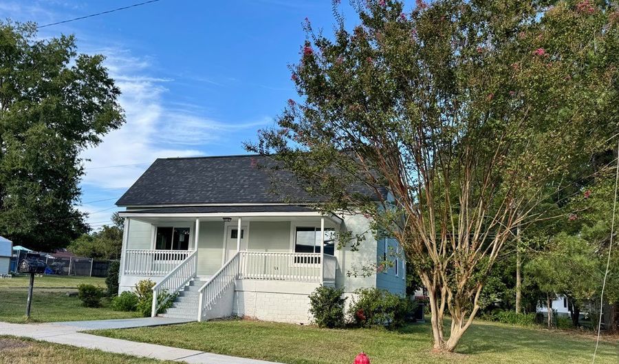 307 Mill St, Abbeville, SC 29620 - 3 Beds, 1 Bath