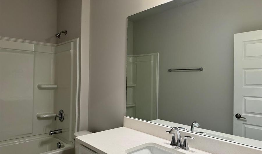 12660 Whitcomb Cir, Athens, AL 35613 - 4 Beds, 2 Bath