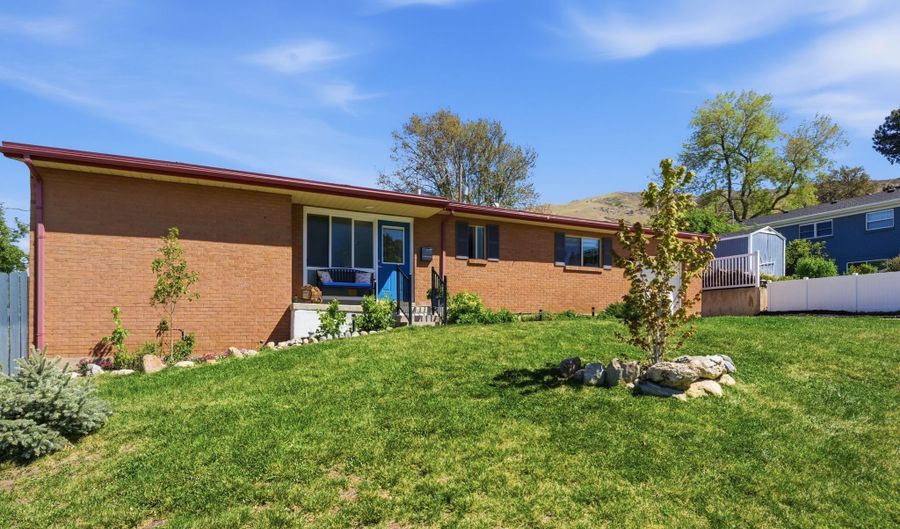 935 E 900 N, Bountiful, UT 84010 - 3 Beds, 2 Bath