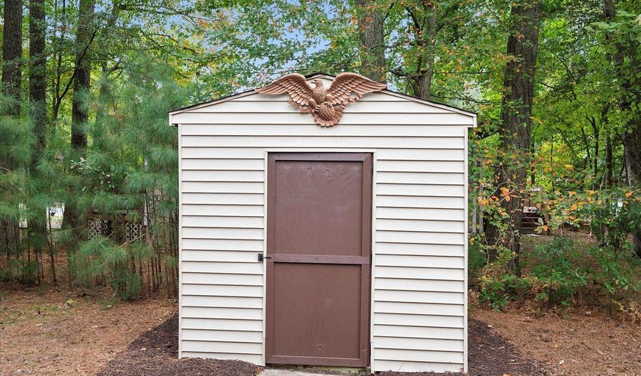 152 CAMELOT Cir, Berlin, MD 21811 - 3 Beds, 2 Bath