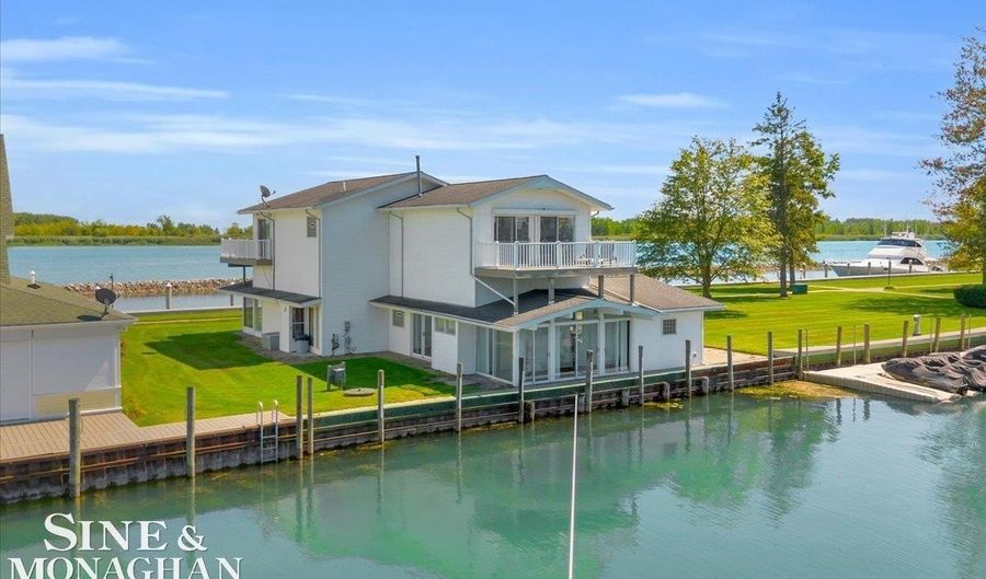9675 S Channel, Harsens Island, MI 48028 - 4 Beds, 4 Bath