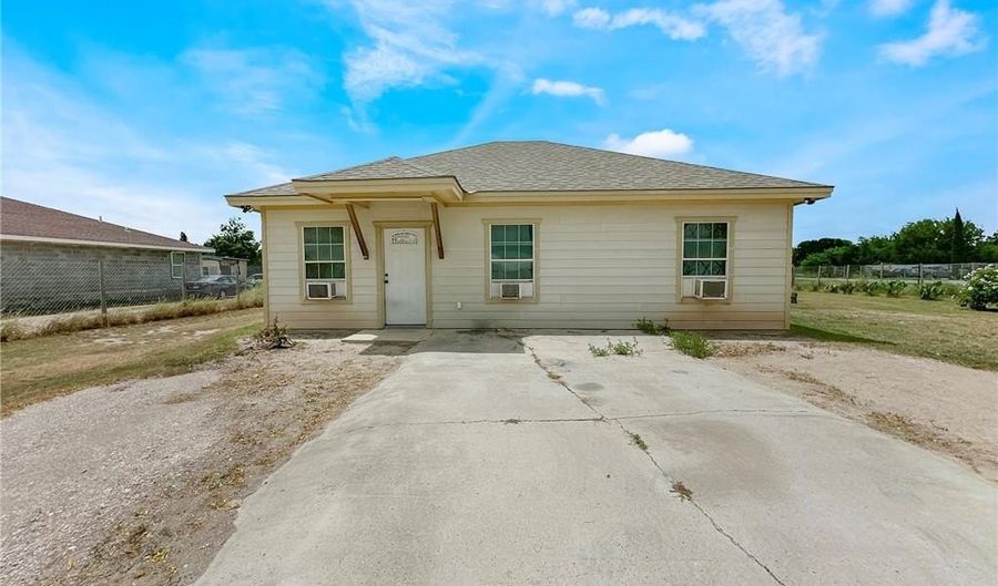 1101 S Whalen Rd, Alamo, TX 78516 - 2 Beds, 2 Bath