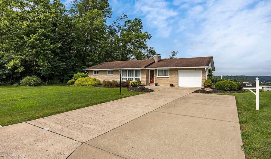 408 Hillview Dr, Aurora, IN 47001 - 3 Beds, 2 Bath