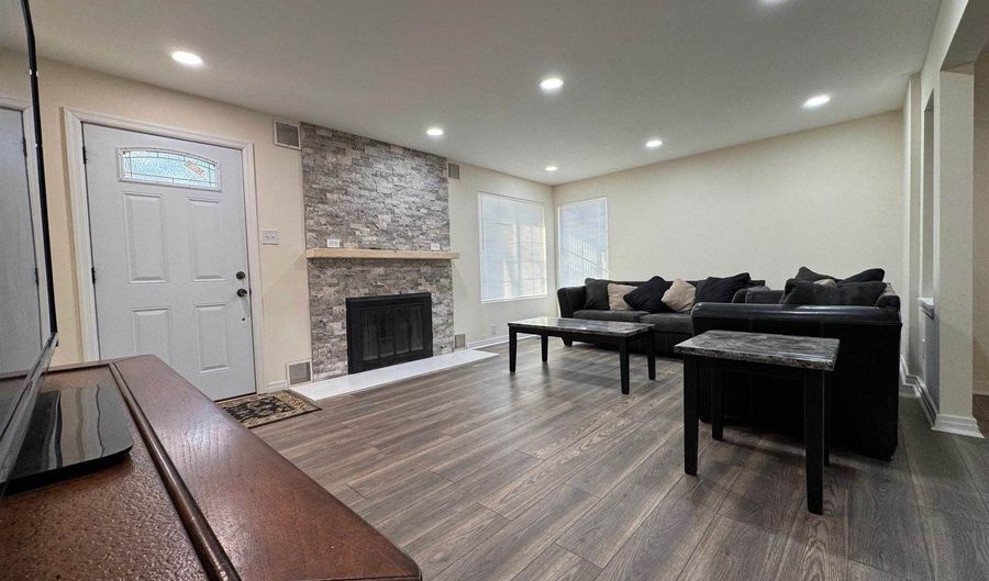 1120 N C St, Arkansas City, KS 67005 - 2 Beds, 1 Bath