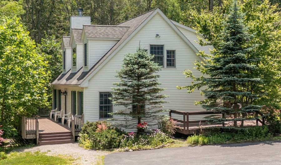 793 Colebrook Rd, Colebrook, CT 06021 - 3 Beds, 2 Bath