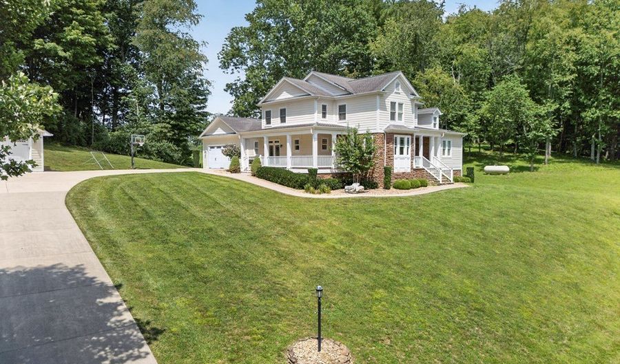 26491 Preston Place Dr, Abingdon, VA 24211 - 4 Beds, 5 Bath