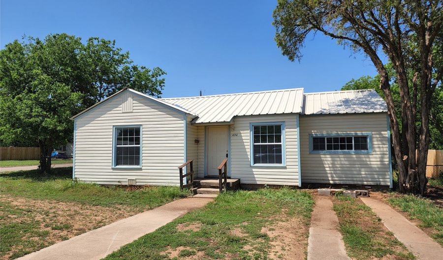 1650 Sewell St, Abilene, TX 79605 - 3 Beds, 2 Bath