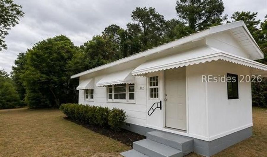 392 Main St N, Brunson, SC 29911 - 2 Beds, 2 Bath