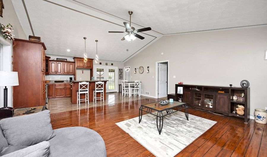 303 Butler Dr, Bardstown, KY 40004 - 3 Beds, 2 Bath