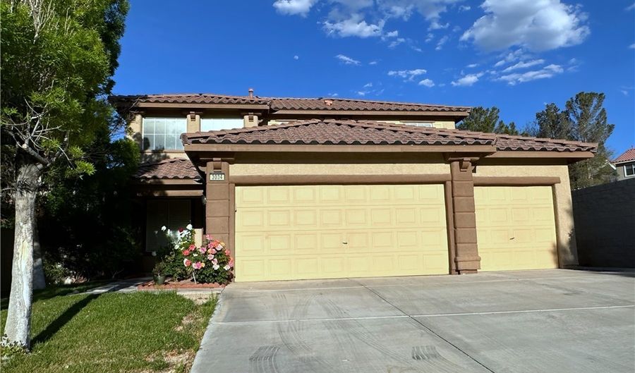 3034 Scenic Valley Way, Henderson, NV 89052 - 4 Beds, 3 Bath