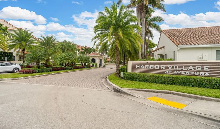 21160 Mainsail Cir H12, Aventura, FL 33180 - 3 Beds, 3 Bath