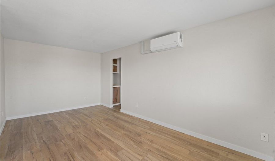 846 N Zeyn St, Anaheim, CA 92805 - 1 Beds, 1 Bath