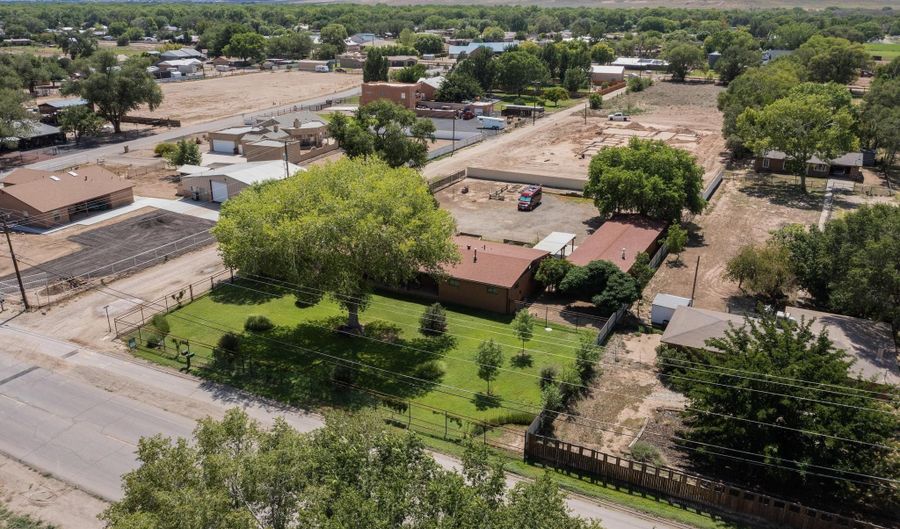 965 W BOSQUE Loop, Bosque Farms, NM 87068 - 3 Beds, 4 Bath