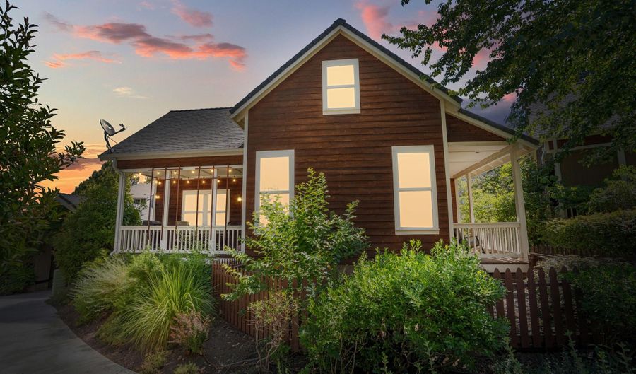2277 Siskiyou Blvd, Ashland, OR 97520 - 1 Beds, 1 Bath